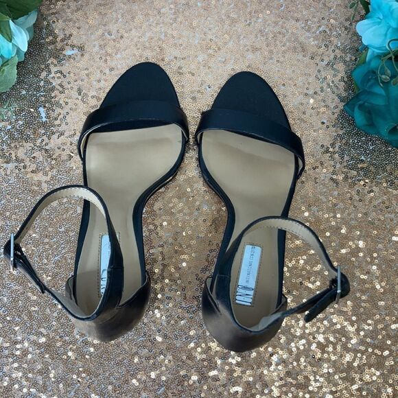 International Concepts Kivah Two-Piece Sandals - Picture 4 of 11